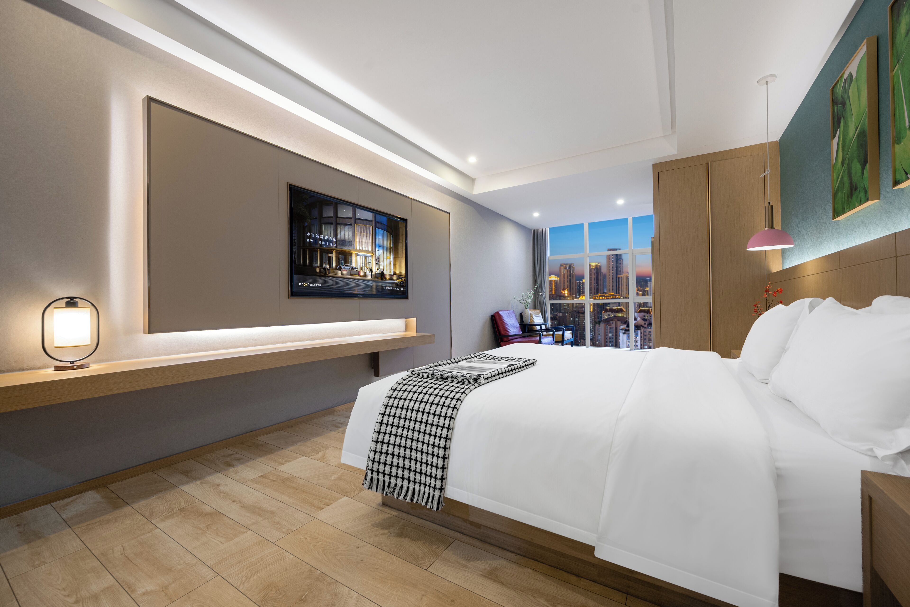 Deluxe Double Room, City View