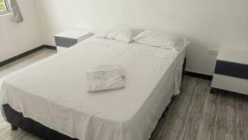 3 bedrooms, bed sheets