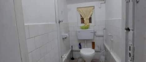 Comfort Apartment | Bathroom