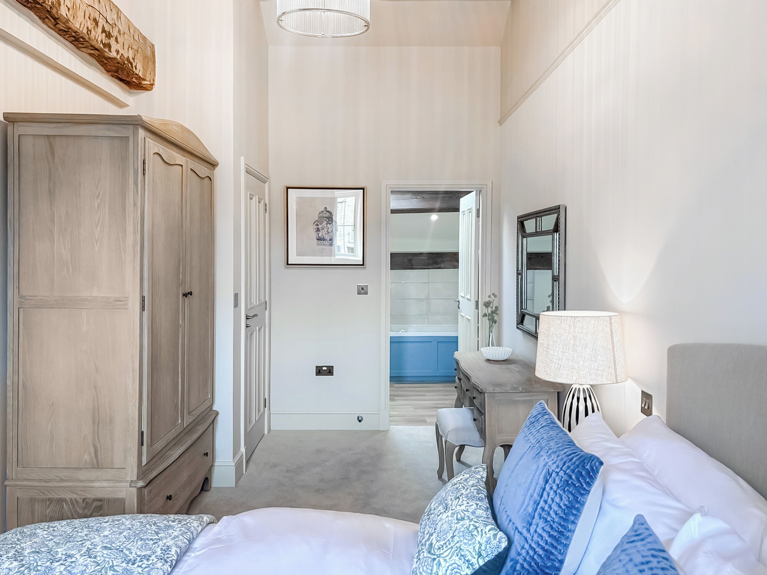 4 bedrooms, free WiFi