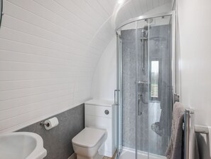 Towels - Squirrels Retreat - UK46127 (Nesscliffe)