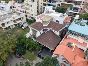 Exterior - Alaya Stays Royal Valora 5BHK villa (Bengaluru)