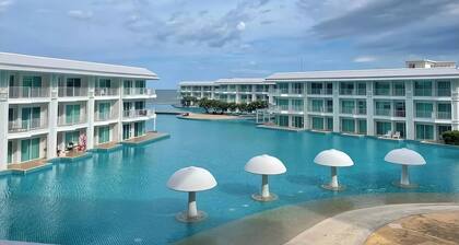 Modern 2-Bedroom Condo with Ocean and Pool Views in Cha-am
