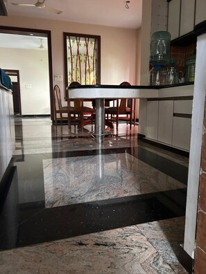 Interior - Marvelous 3-bedroom apartment with AC in vibrant Chennai (Chennai)