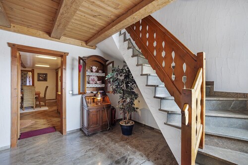 Apartment "Leo" with Private Terrace, Shared Garden, and Wi-Fi