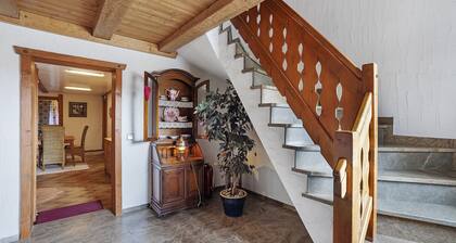 Apartment "Leo" with Private Terrace, Shared Garden, and Wi-Fi