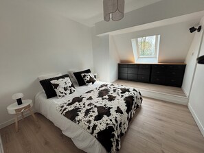 4 Schlafzimmer, Bügeleisen/Bügelbrett, kostenloses WLAN, Bettwäsche