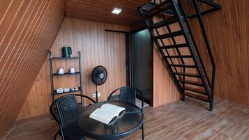 Cabin, Balcony, Lake View | Living area