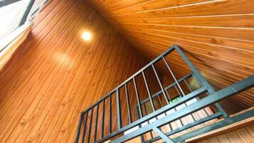 Cabin, Balcony, Lake View | Interior