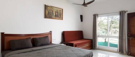 Suite, Balcony, Mountain View