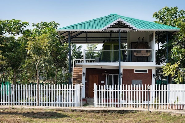 Family Villa | Cadar kapas Mesir, peralatan tempat tidur premium, gebar bulu kapas