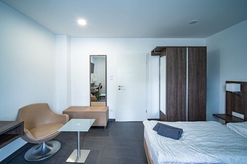 Spacious, Comfortable Apartments In A Quiet Setting Near Cologne - Pulheim