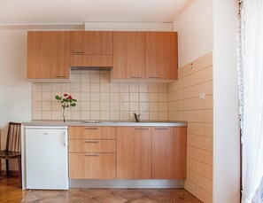Studio, Balcony | Private kitchen | Coffee/tea maker, electric kettle, freezer - Studio Cademia (Rovinj)