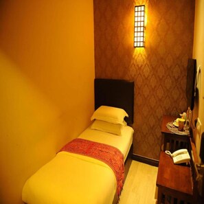 Standard Single Room | Free WiFi - Sea Lion Hotel Firefly Concept Hotel (Kuala Selangor)