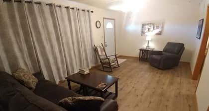 3-bedroom house in delightful Waynoka with cool AC breeze