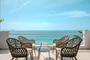 Villa, balcón, vistas al jardín | Jardines del alojamiento