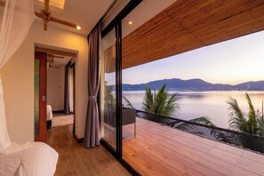 Chambre Familiale avec lits jumeaux, vue mer | Façade de l’hébergement