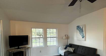 Donkey Song Cottage located in peaceful Keystone Heights on a private house farm