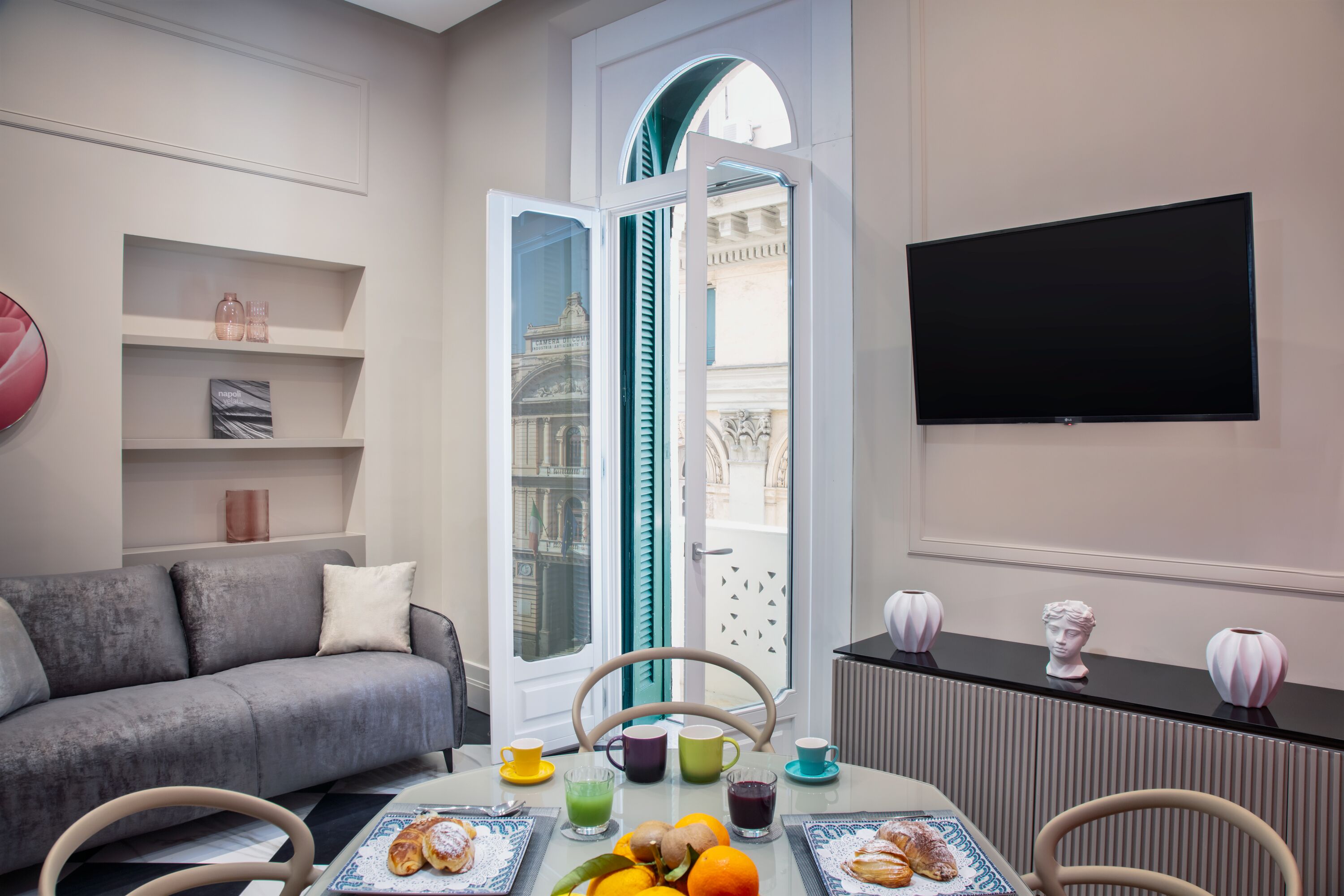 Appart'hôtel, balcon, vue ville | Coin séjour