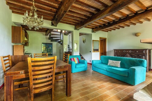 Wonderful castle, lovingly restored and panoramic view of Perugia and Tuscany.