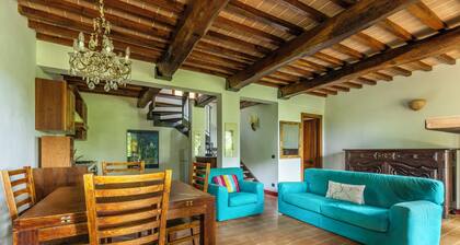 Wonderful castle, lovingly restored and panoramic view of Perugia and Tuscany.