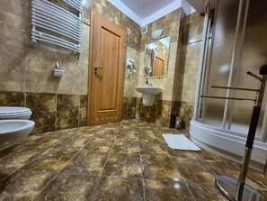 Double Room, Garden View | Bilik Mandi