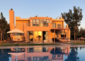 Outdoor pool - Superb Contemporary Luxury Holiday Villa Rental in - Afandou - sleeps 10 guests (Afantou)