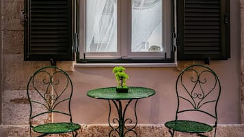 Comfort Studio, City View | Terrace/patio