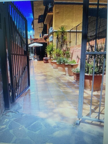 GRANDMOTHER MARIA'S B&B