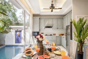 Villa, 4 Bedrooms | Private kitchen