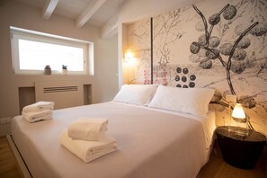 1 bedroom, iron/ironing board, travel cot, free WiFi - Time to Be - SETA Luxury Apartments (Peschiera del Garda)