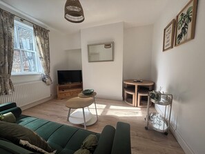 Cottage | Living area - Crown Cottage (Belper)