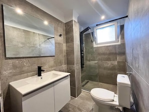7 bedrooms - Giovanni Apartments (Igoumenitsa)