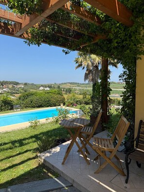 Pool - Prestigious apartment with two double bedrooms in a Relais with a pool (Emilia-Romagna)