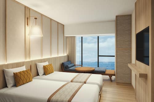 In-room safe, free WiFi, bed sheets