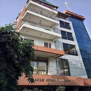 Front of property - Oracle Guest House  (Kharagpur)