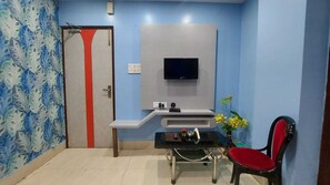 Standard Room | Living area - Oracle Guest House (Kharagpur)