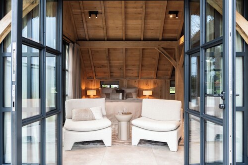 Detached wellness cottage with private heated pool