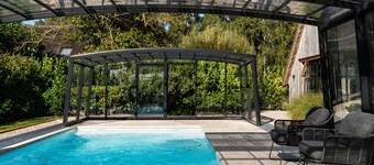 Detached wellness cottage with private heated pool