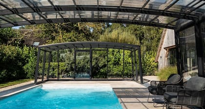 Detached wellness cottage with private heated pool