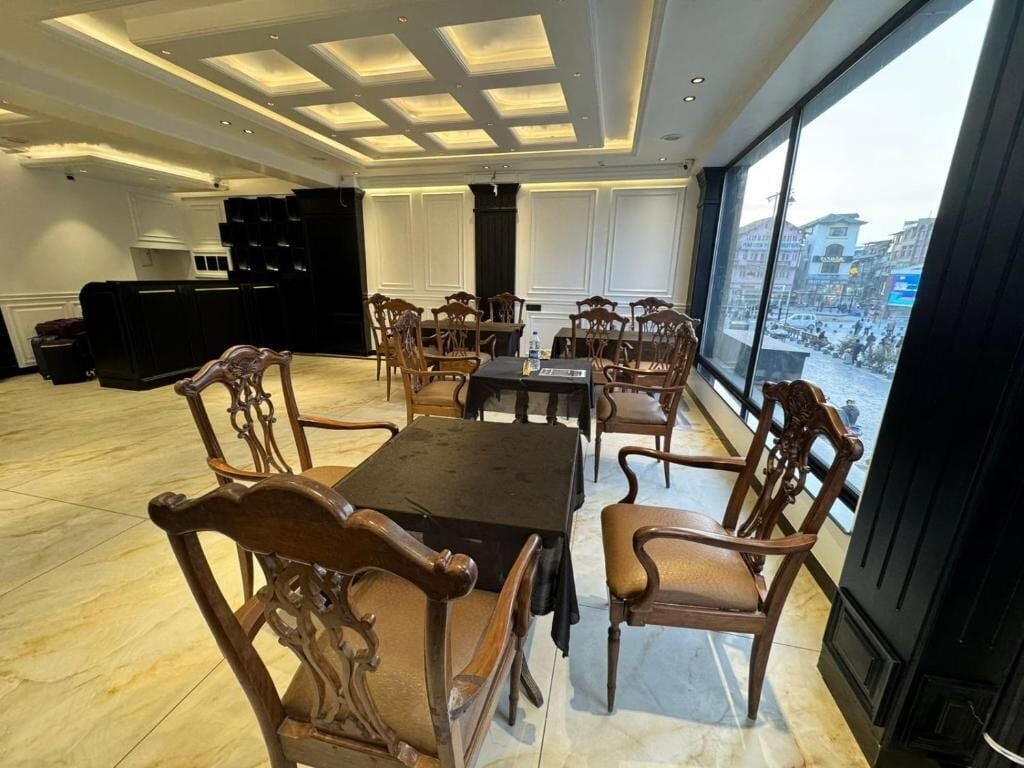 تناول الطعام