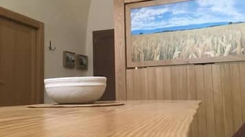 Deluxe Double or Twin Room | Dining