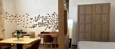 Deluxe Double or Twin Room, Patio, Courtyard View