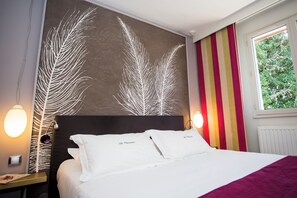 Egyptian cotton sheets, premium bedding, down duvets - Hôtel Restaurant La Chaumière (Dole)