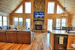 Smart TV y chimenea 