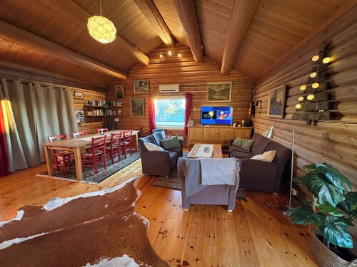 Log cabin near Sjusjøen and Lillehammer