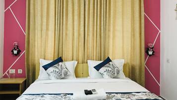 Standard Double Room, 1 King Bed, Bay View | Desk, laptop workspace, soundproofing, iron/ironing board