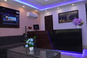 Lobby - Hotel Excotia Haridwar (Haridwar)