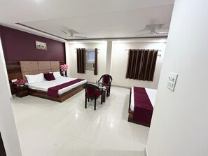 Family Room - Hotel Excotia Haridwar (Haridwar)