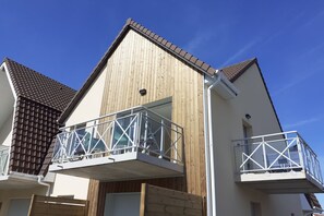 Exterior - Chuchotis, apartment for 4 with balcony and parking space (LE Crotoy)
